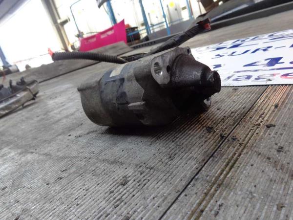 DEMARREUR RENAULT - Vue 3